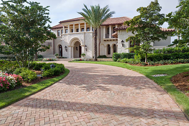 Best Commercial Driveway Pavers  in Covington, TN